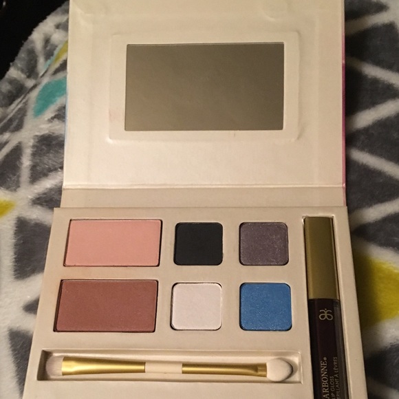 Arbonne/Younique makeup - Picture 2 of 4